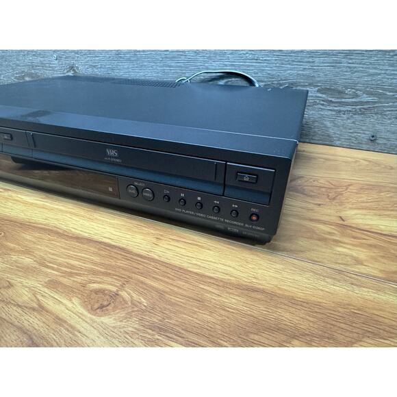 Sony SLV-D380P DVD Player Vcr Combo Vhs 4 Head HiFi w/ Remote & Av Cable~Tested - Picture 3 of 9